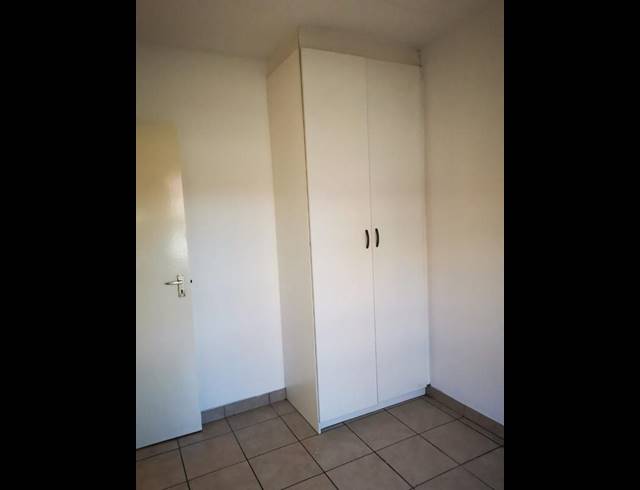 2 BEDROOM PROPERTY TO RENT IN CASTLEVIEW